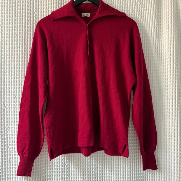 Vtg soft Italian wool beet red fuchsia collared men's sweater size large-ish - Picture 1 of 3
